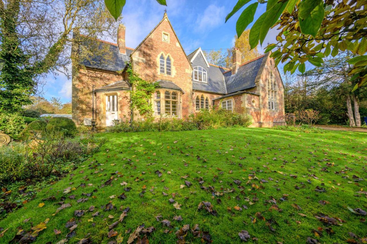 Country House With 7 Bedrooms And 3 Buildings 마켓레이슨 외부 사진