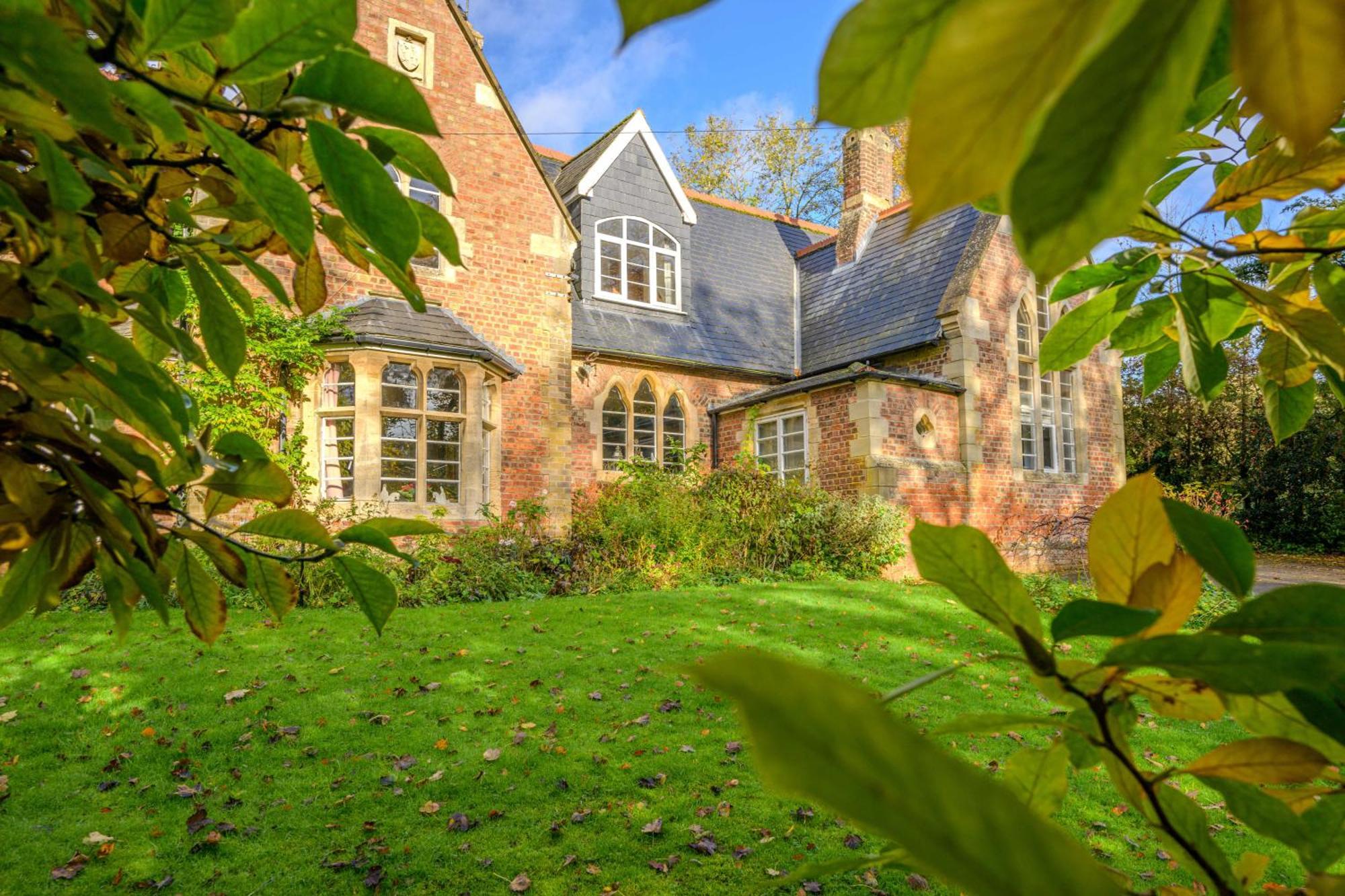 Country House With 7 Bedrooms And 3 Buildings 마켓레이슨 외부 사진
